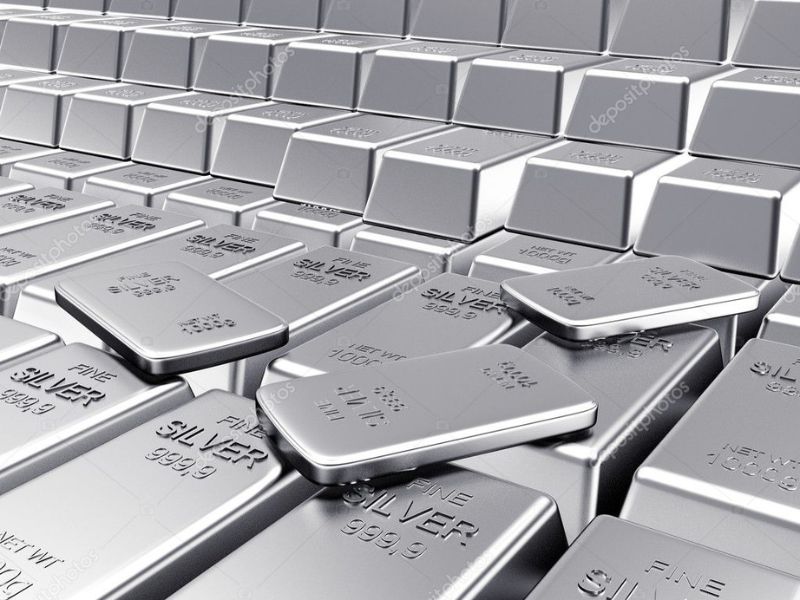Silver Prices Hit Record Highs as Supply Tightens and Rate-Cut Expectations Surge